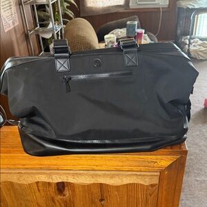 Max Studio Black weekender bag with drop bottom